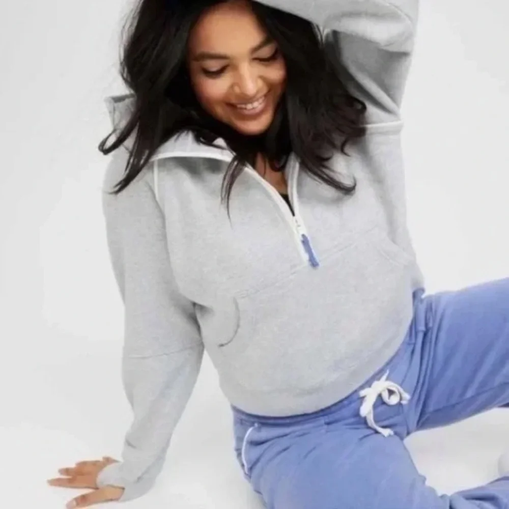 Offline by Aerie Throwback Quarter Zip Hoodie NWOT : Medium - Picture 1 of 7